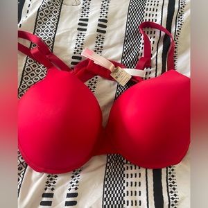 42DD Victoria Secret Bra, Red